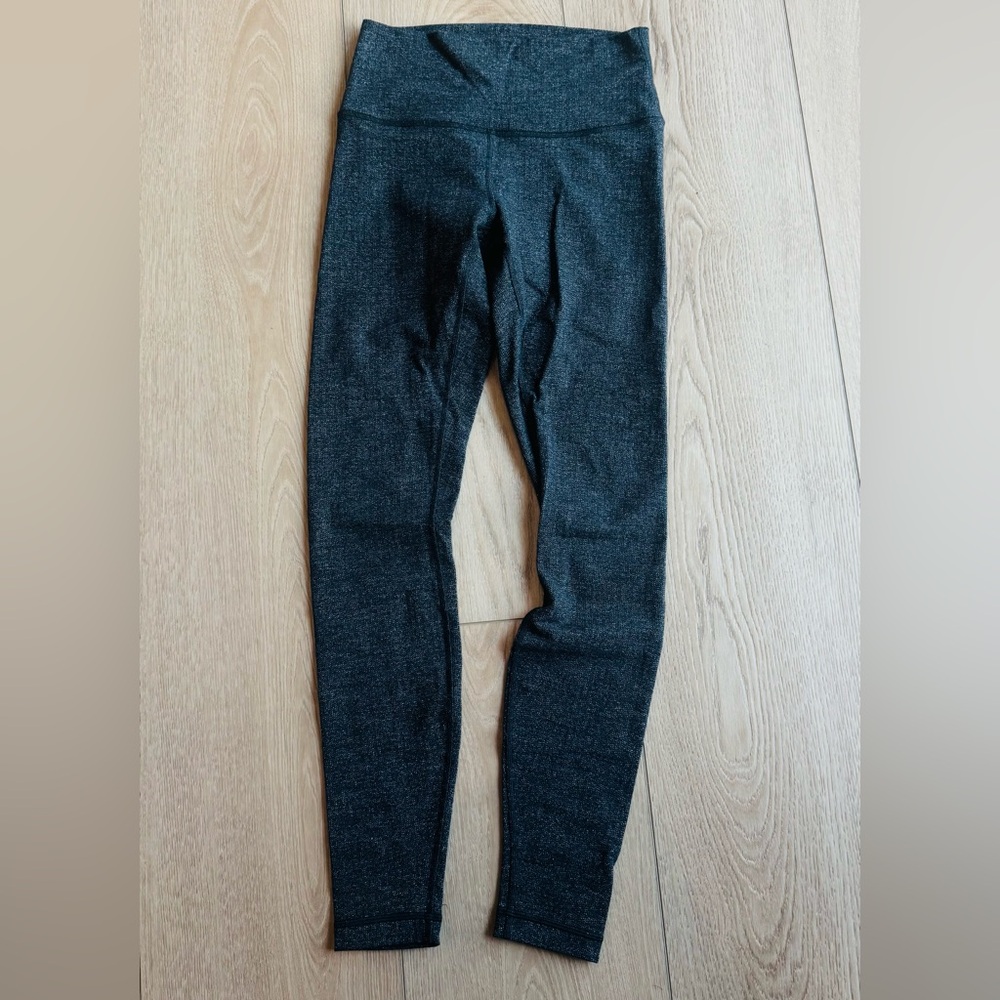Lululemon leggings size 6